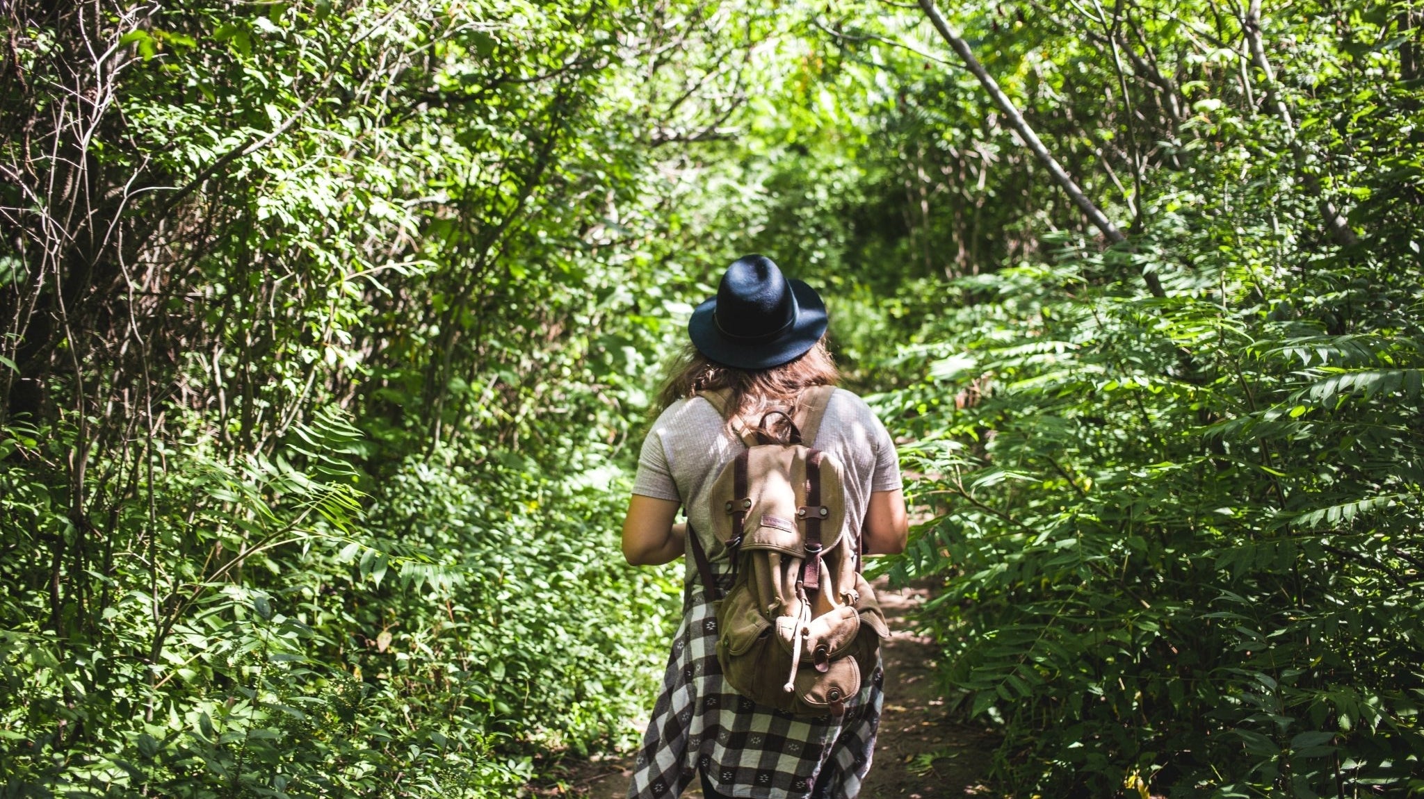 Discover the Best Hiking and Walking Trails in the UK: A Guide for Outdoor Enthusiasts - 4elementsclothing