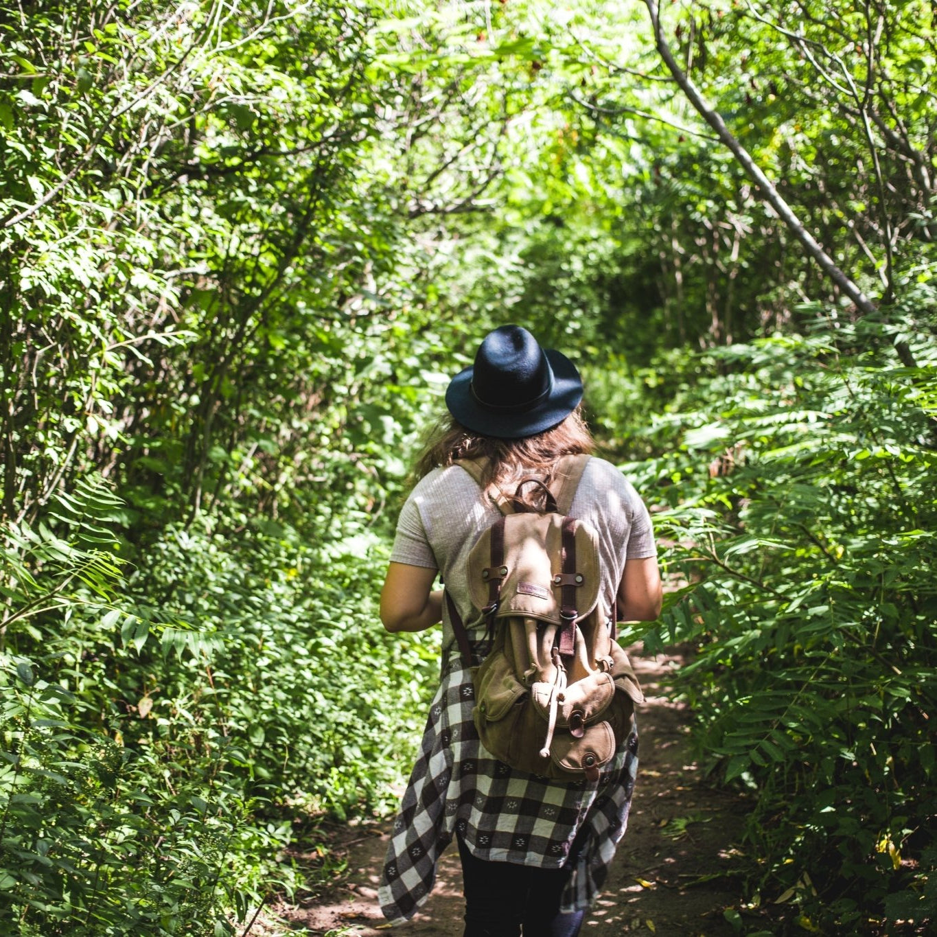 Discover the Best Hiking and Walking Trails in the UK: A Guide for Outdoor Enthusiasts - 4elementsclothing