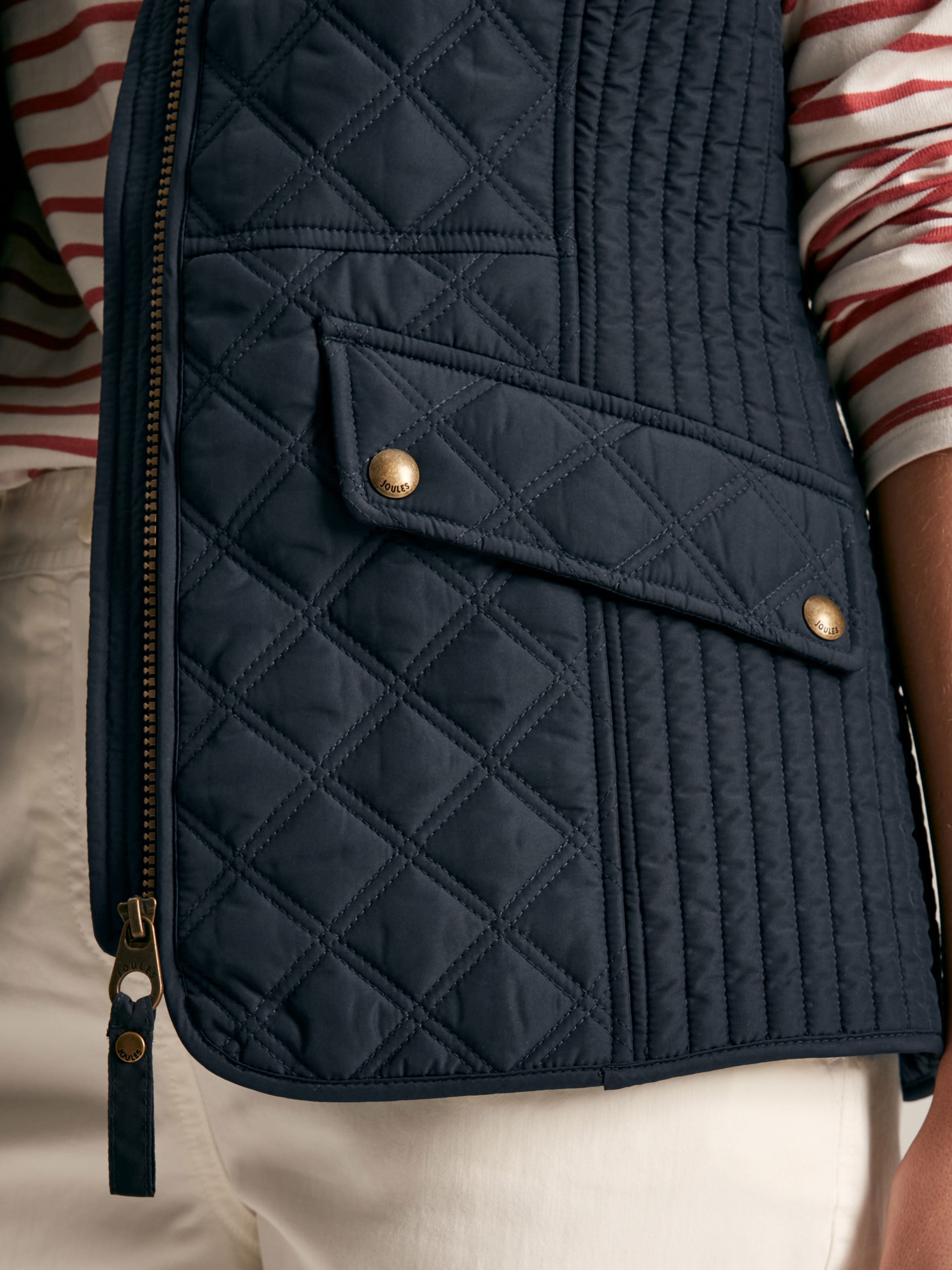 Joules - Joules Minx Navy Showerproof Diamond Quilted Gilet ladies waistcoat / bodywarmer