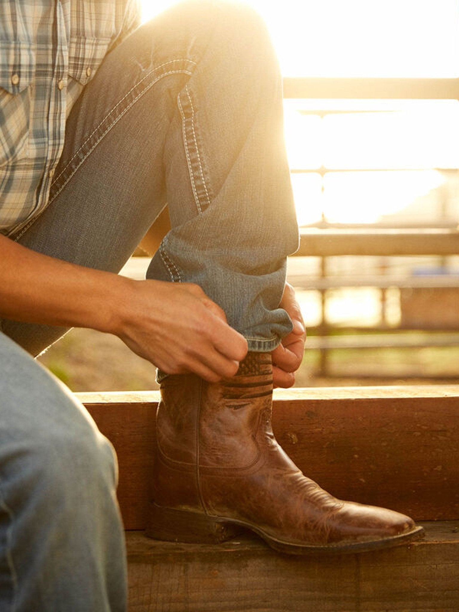 Ariat Rambler Patriot Western Boots - Embossed Leather Cowboy Boots Ariat Boots
