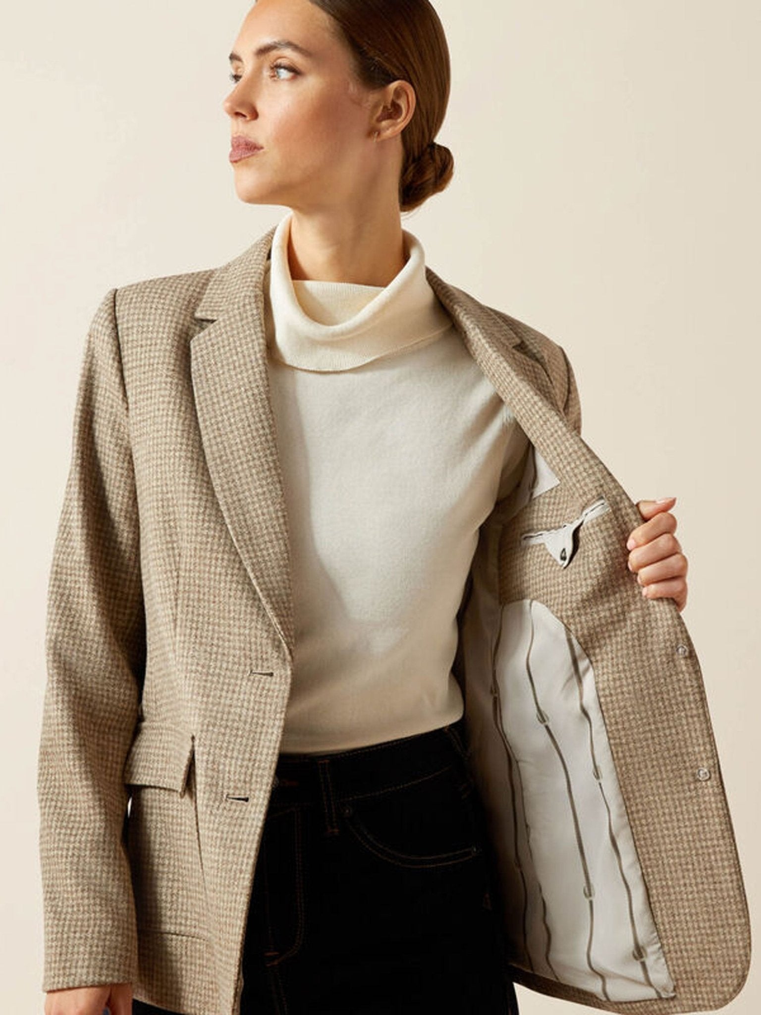 Ariat - Womens Beckfoot Blazer - 100% ethical wool traditional ladies blazer Ariat