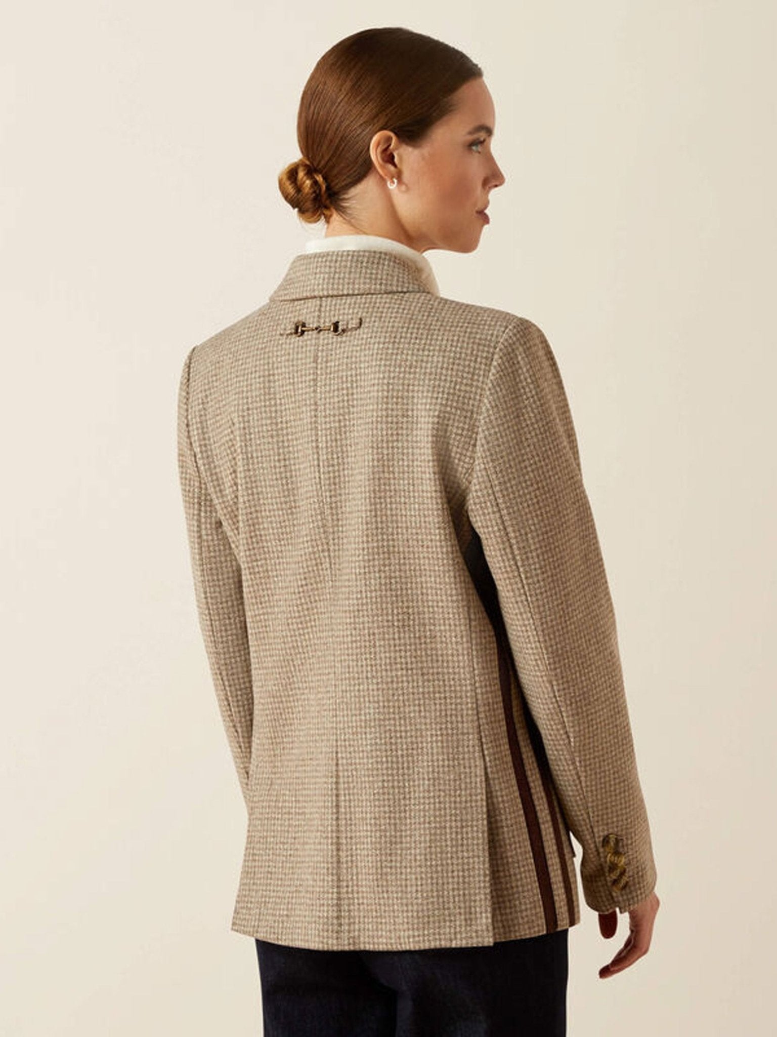 Ariat - Womens Beckfoot Blazer - 100% ethical wool traditional ladies blazer Ariat