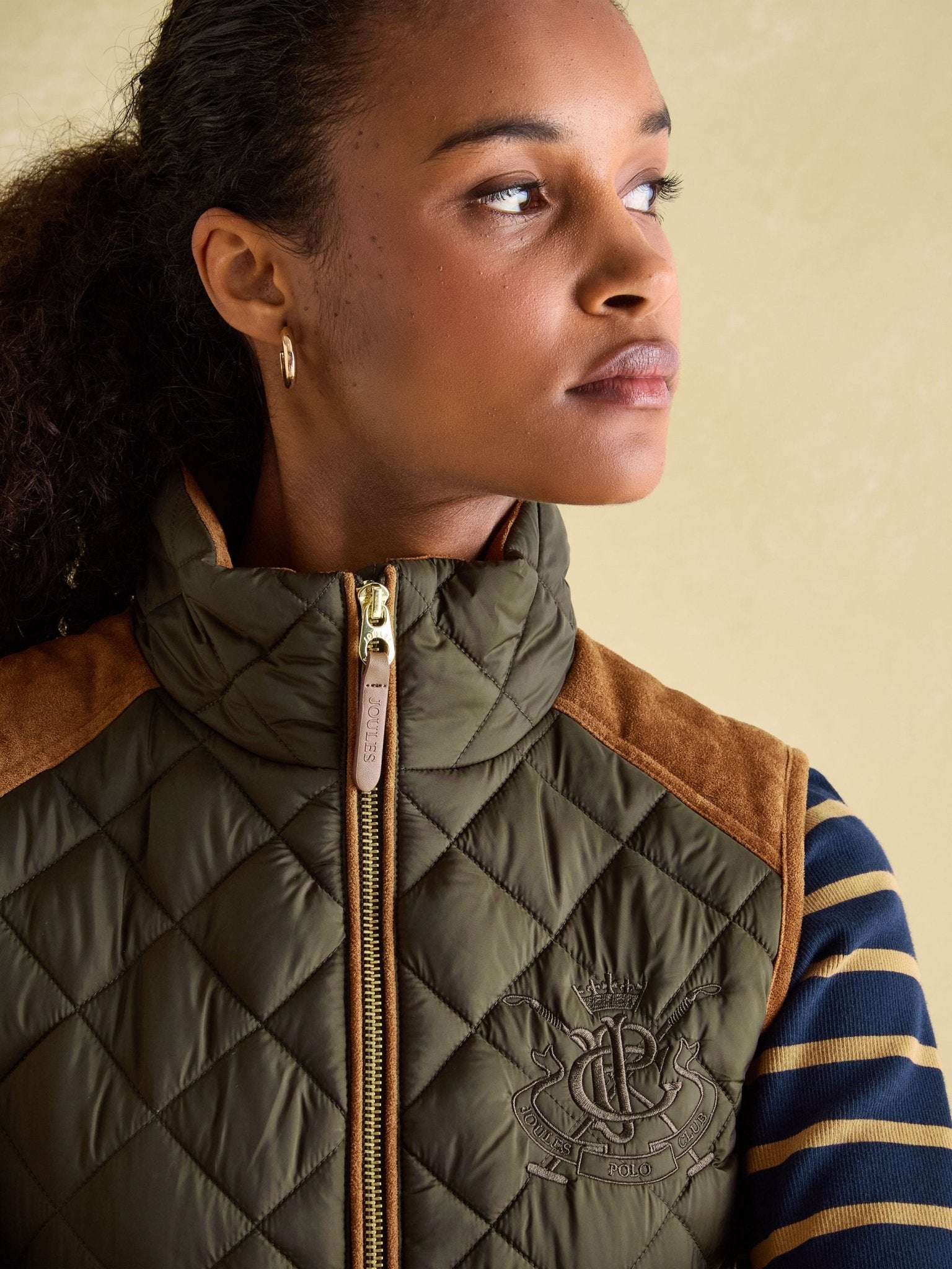 Joules - Joules Braemar Luxe Showerproof Quilted Ladies Gilet, womens waistcoat / Bodywarmer