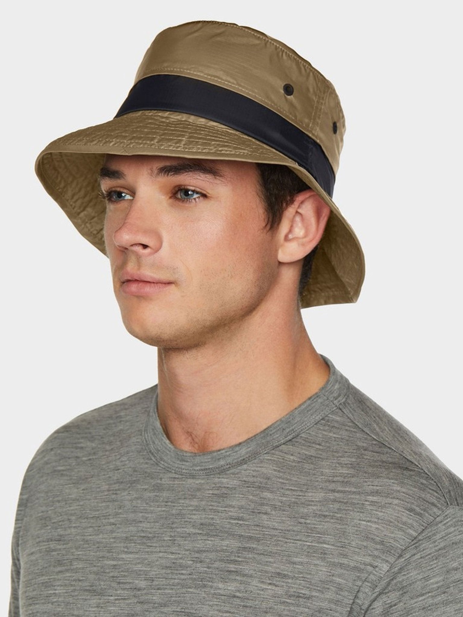 Tilley - Traverse Bucket Hat - Lightweight packable / Pouch bucket hat
