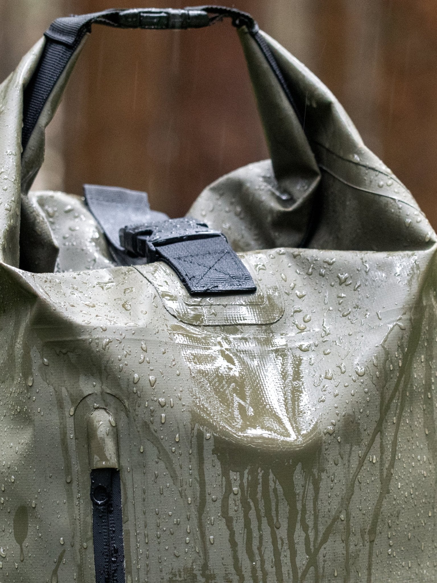 4 Elements - Waterproof bag and Dry Bag Roll Top waterproof Rucksack, Wet bag & Hiking, waters sports or camping bag, 30L drybag