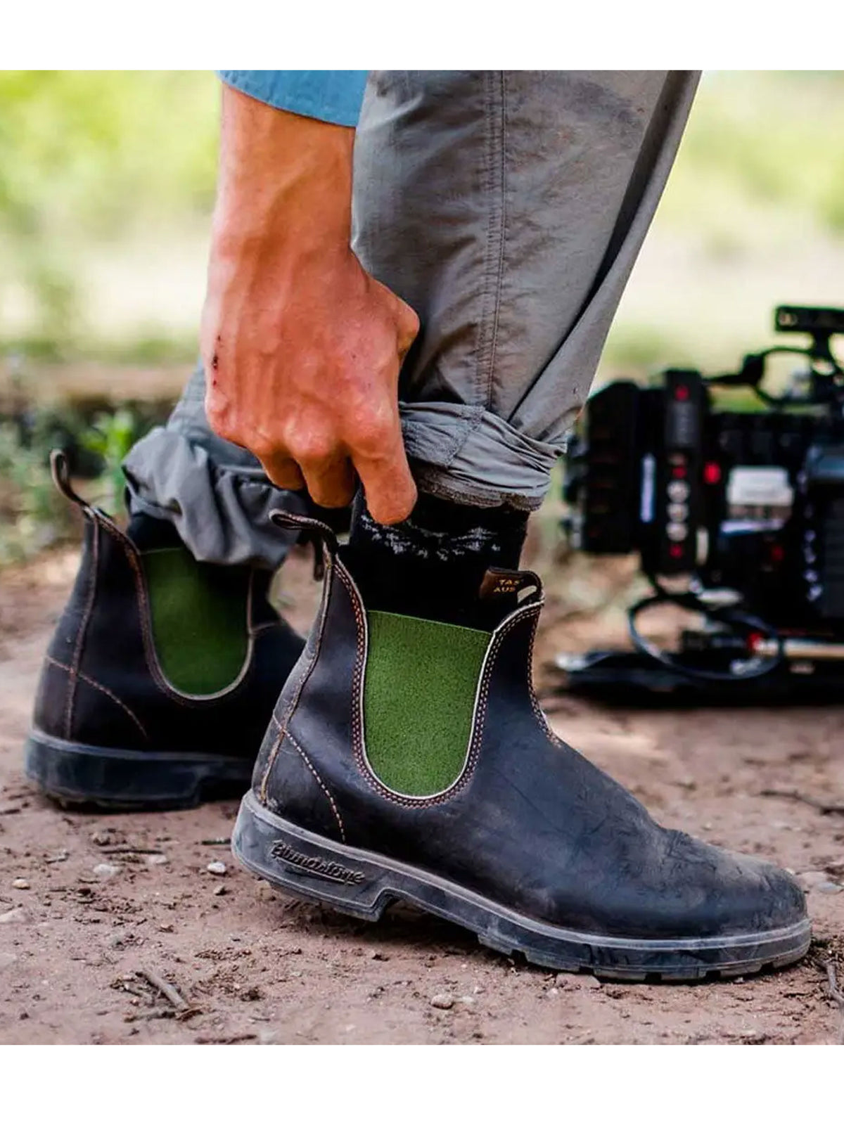 Blundstone 519 brown leather Chelsea boots with olive elastic being pulled on