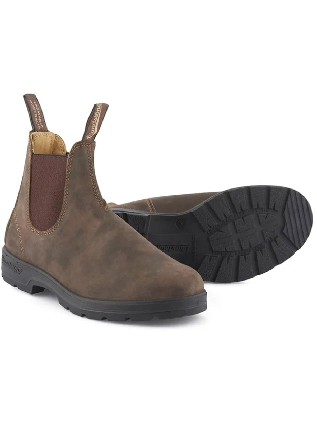 Blundstone 585 Chelsea boots in rustic brown waxed nubuck - side and sole view