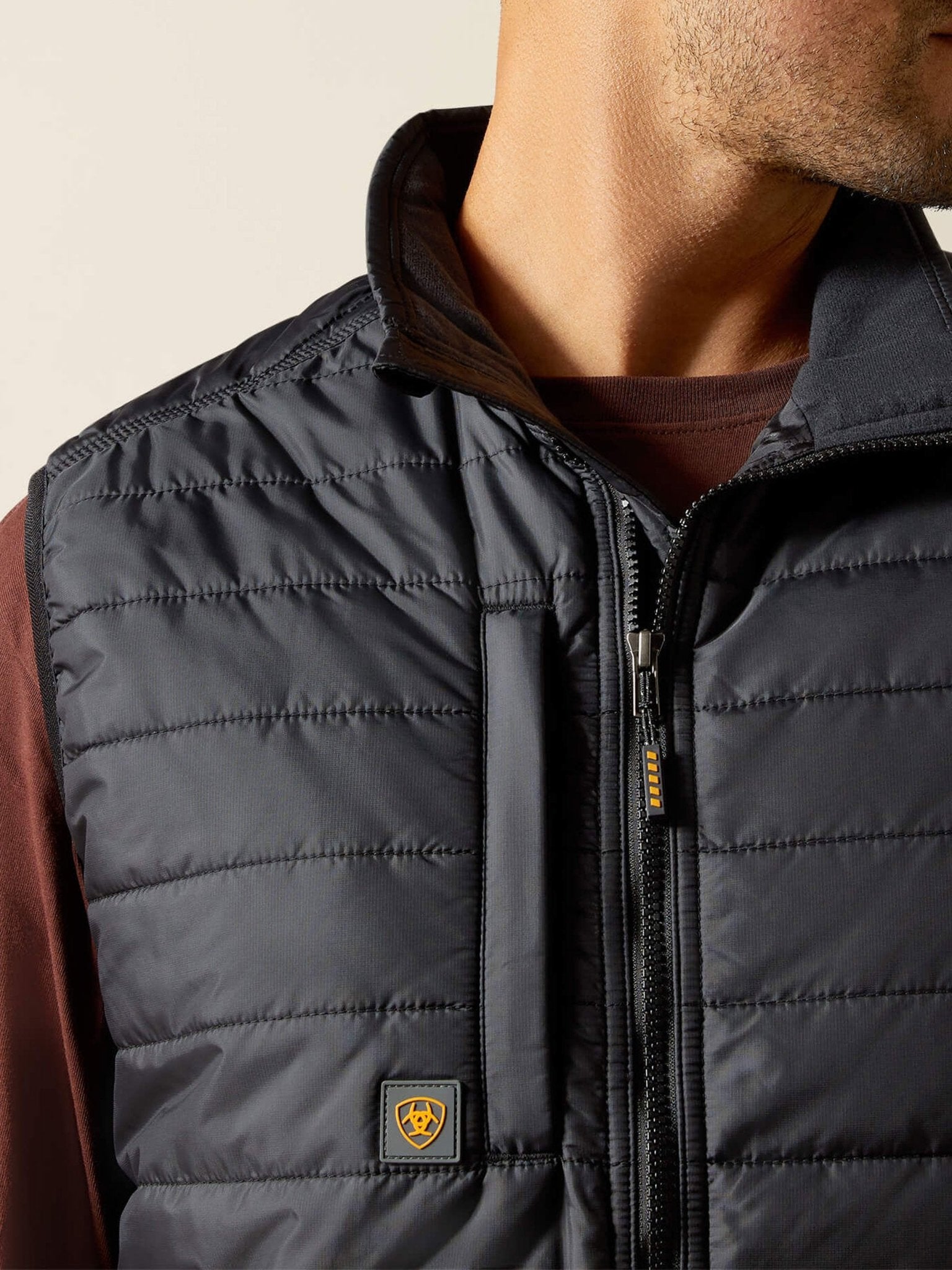 ARIAT Rebar Washed Duracanvas Gilet Imbottito Uomo – Antivento E Resistente, Per Lavoro E Tempo Libero