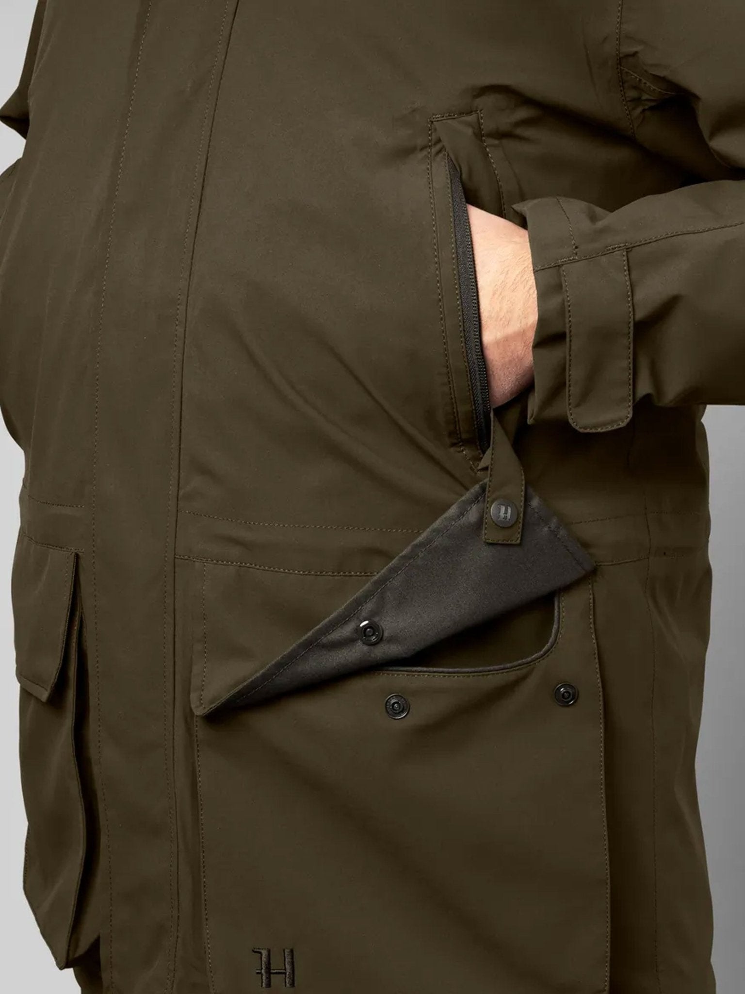 Harkila Orton tech HWS Waterproof mens jacket / Coat with packable hood Harkila
