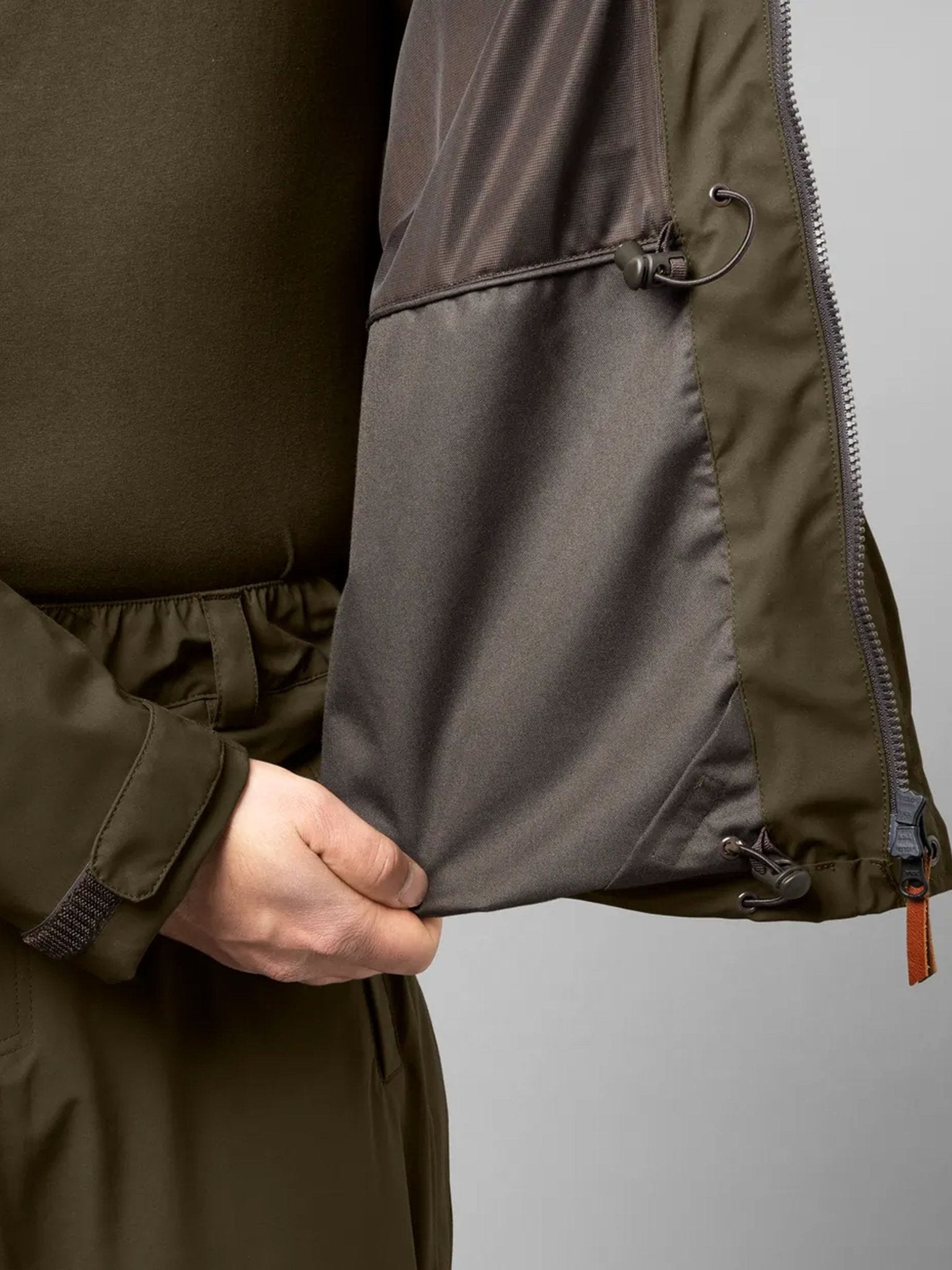 Harkila Orton tech HWS Waterproof mens jacket / Coat with packable hood Harkila