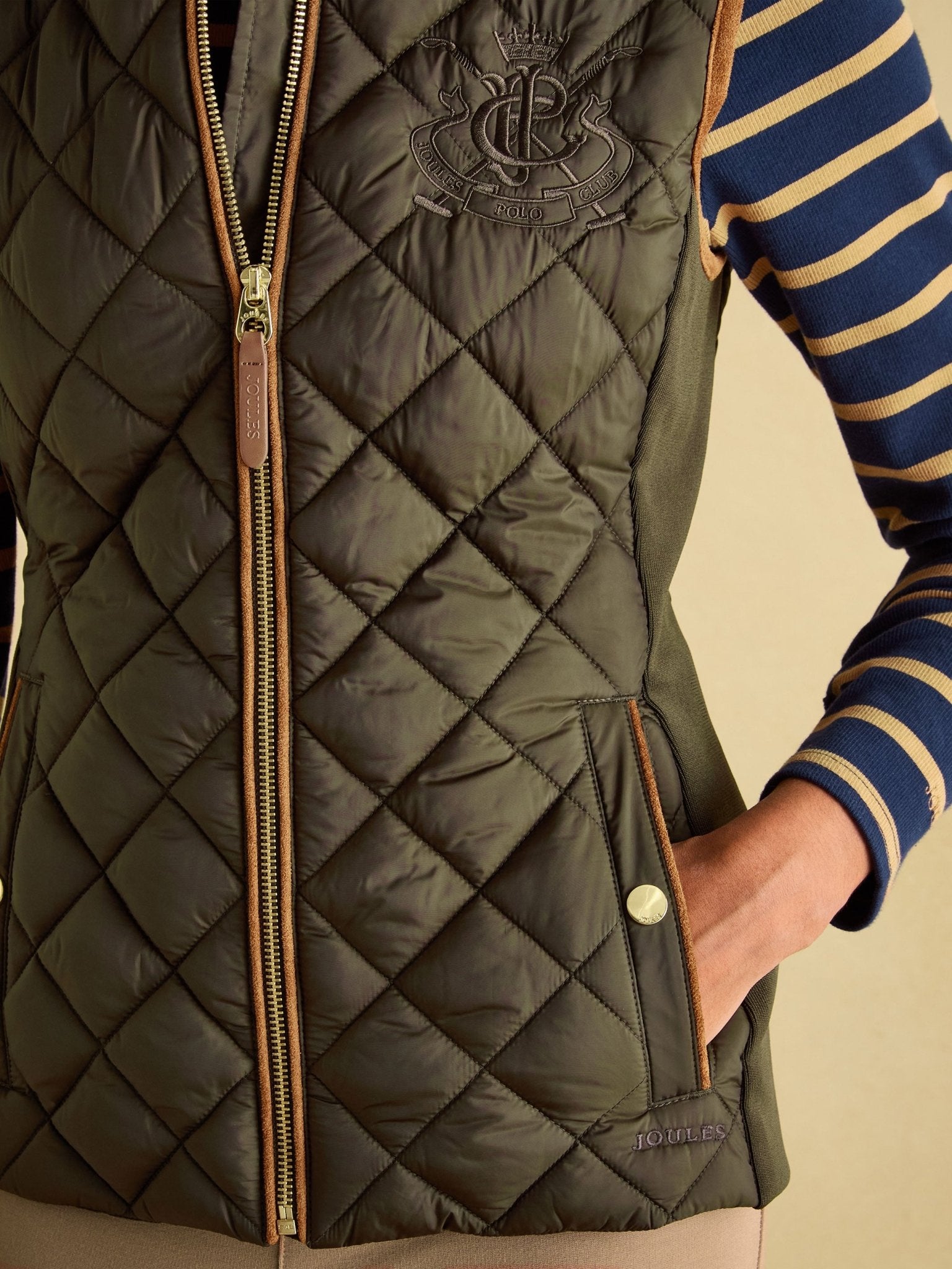 Joules Joules - Joules Braemar Luxe Showerproof Quilted Ladies Gilet, womens waistcoat / Bodywarmer