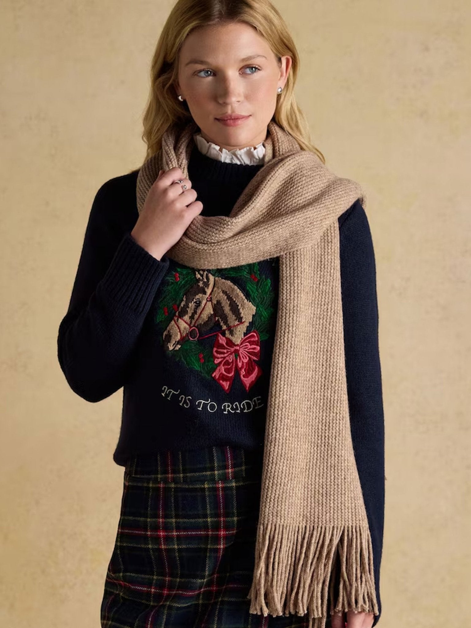 Joules Rosa Oatmeal Knitted Scarf – Soft Fringed Winter Wrap Joules Ladies Headwear