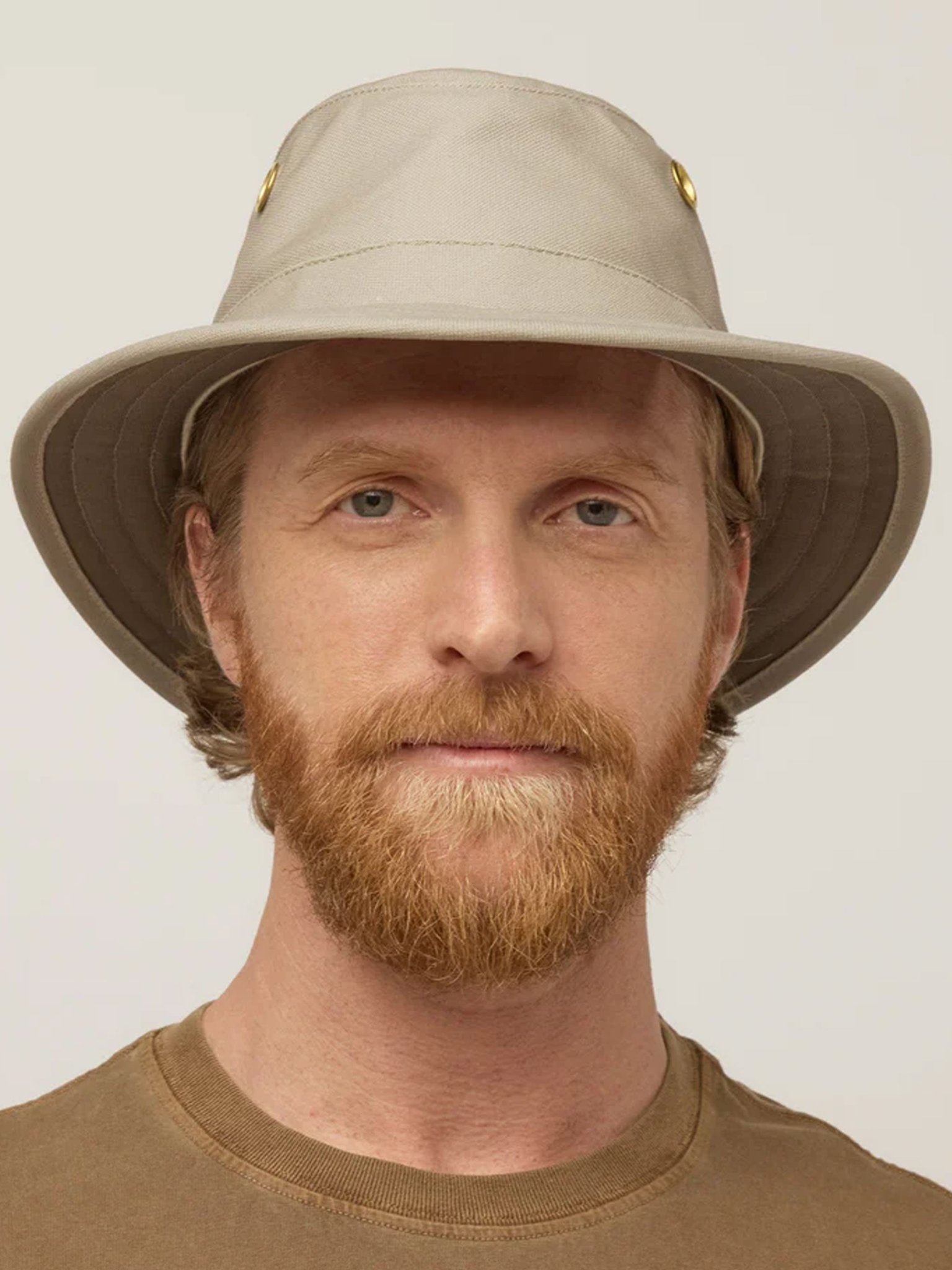 Tilley T5MO Organic AIRFLO Hat – UPF 50+ Breathable Cotton Sun Hat | Lightweight Outdoor Walking & Travel Hat with Stretch Comfort FitTilley Tilley Hats